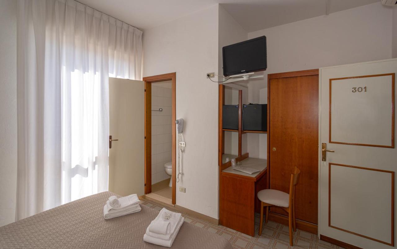 Hotel Brunella Lido di Camaiore Exteriér fotografie