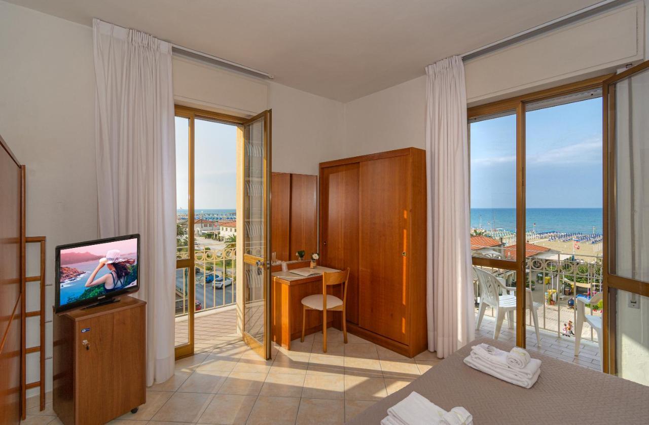 Hotel Brunella Lido di Camaiore Exteriér fotografie